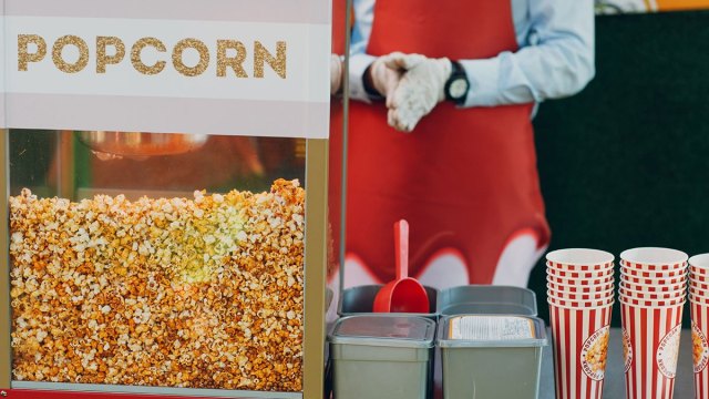 Pernah Ditolak Masuk Bioskop, Inilah Perjalanan Popcorn sampai Bisa Jadi Camilan Wajib saat Nonton