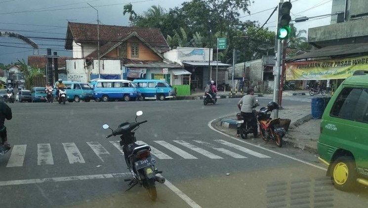 Tipe Pengendara yang Nggak Bisa Kamu Temukan di Negara Lain. Wonderful Indonesia!