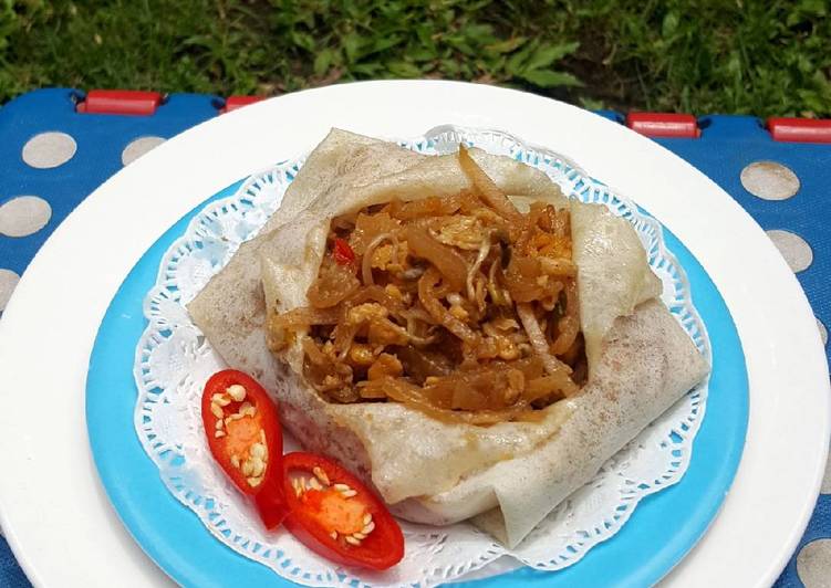 6 Kreasi Camilan Gurih dan Manis dari Kulit Lumpia. Tipis Lentur Anti Sobek, Praktis Bikinnya