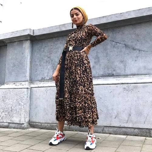 Cantiknya Motif Leopard Buat Foto OOTD; Jauh Banget dari Kesan Seram!