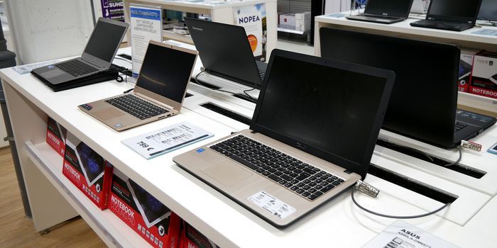 6 Tips Beli Laptop Bekas Tanpa Takut Kena Tipu. Riset Harga dan Cek Spesifikasi itu Harus!