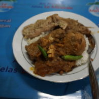 Gudeg Permata, Kuliner Malam yang Lezat nan Legendaris di Kota Jogja. Pecinta Gudeg Wajib ke Sana!