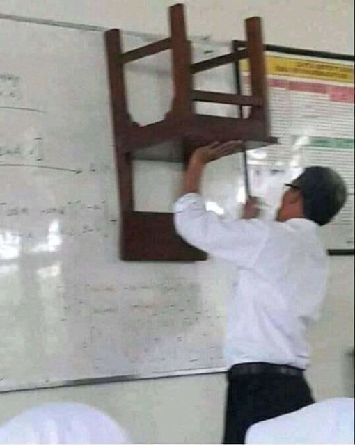 11 Potret yang Bikin Kangen Suasana Sekolah. Padahal mah Biasanya Bosen Banget Kalau di Kelas~