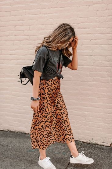 Cantiknya Motif Leopard Buat Foto OOTD; Jauh Banget dari Kesan Seram!