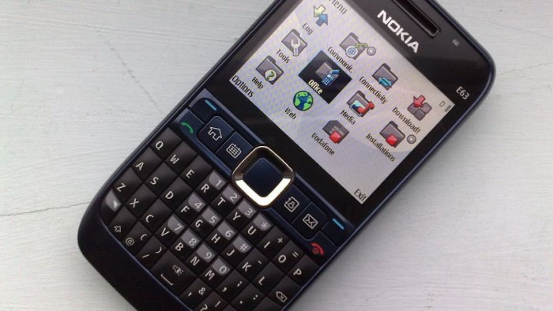 Nostalgia Kejayaan HP QWERTY, Sobat Miskin yang Nggak Bisa Beli Blackberry Pasti Pernah Pakai Ini