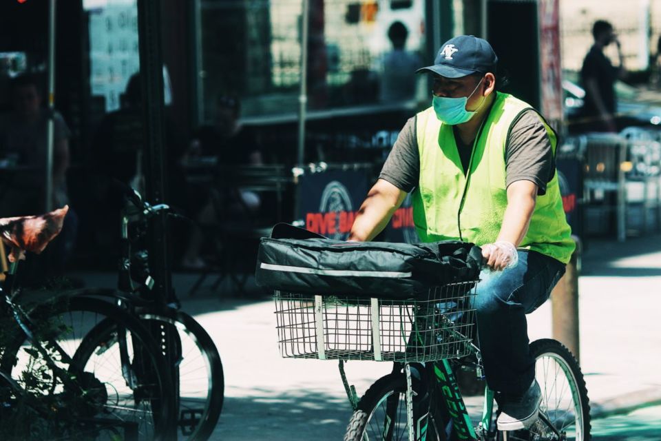 Tertular dari Komunitas Gowes, 30 Tenaga Medis di Blitar Positif Covid-19. Mau Sehat Malah Sakit :(