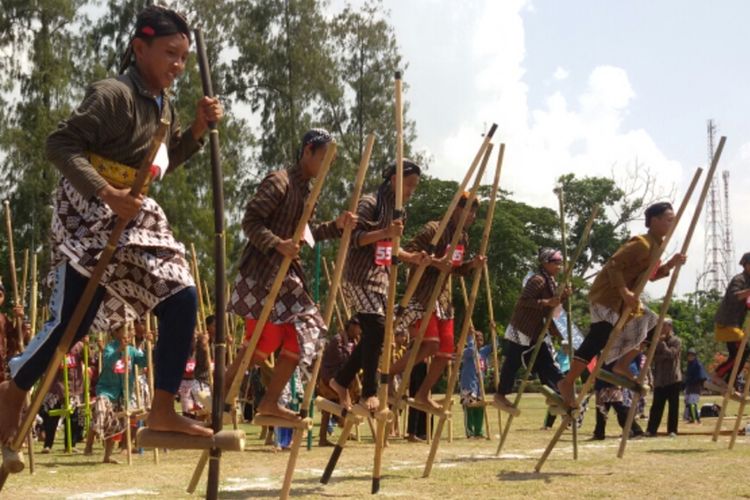 Mengenang 8 Permainan Tradisional Indonesia Beserta Filosofi yang Terkandung di Dalamnya