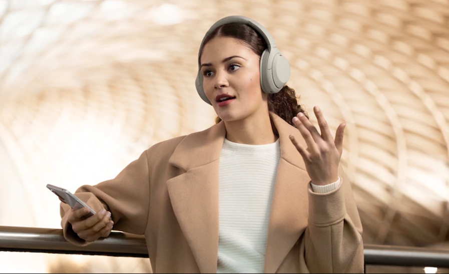 Sony Luncurkan Headphone WH-1000XM4 dengan Fitur Pintar yang Bisa Redam Kebisingan