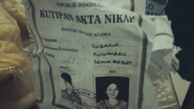 Dari Hasil Ujian Sampai Ijazah, inilah 11 Kertas Nggak Terduga yang Jadi Bungkus Gorengan