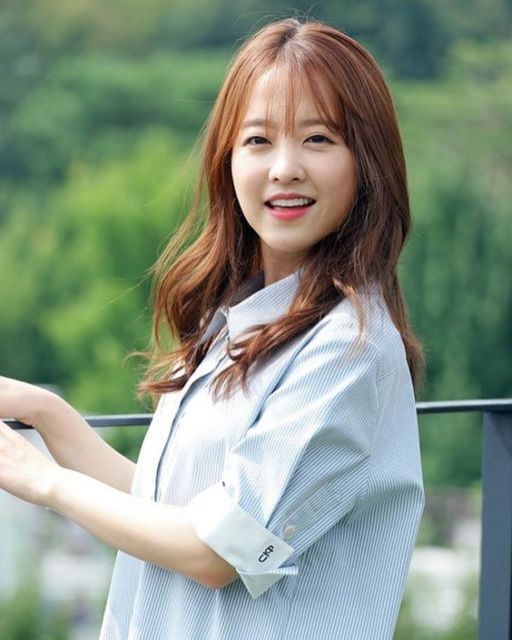 5 Penampilan Tergemas Park Bo Young di Luar Film. Imut, Walau Sederhana