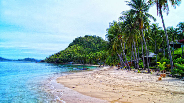 Panorama Alam Pulau Sikuai Nan Rancak, Surga untuk Liburan Keluarga di Sumatera Barat