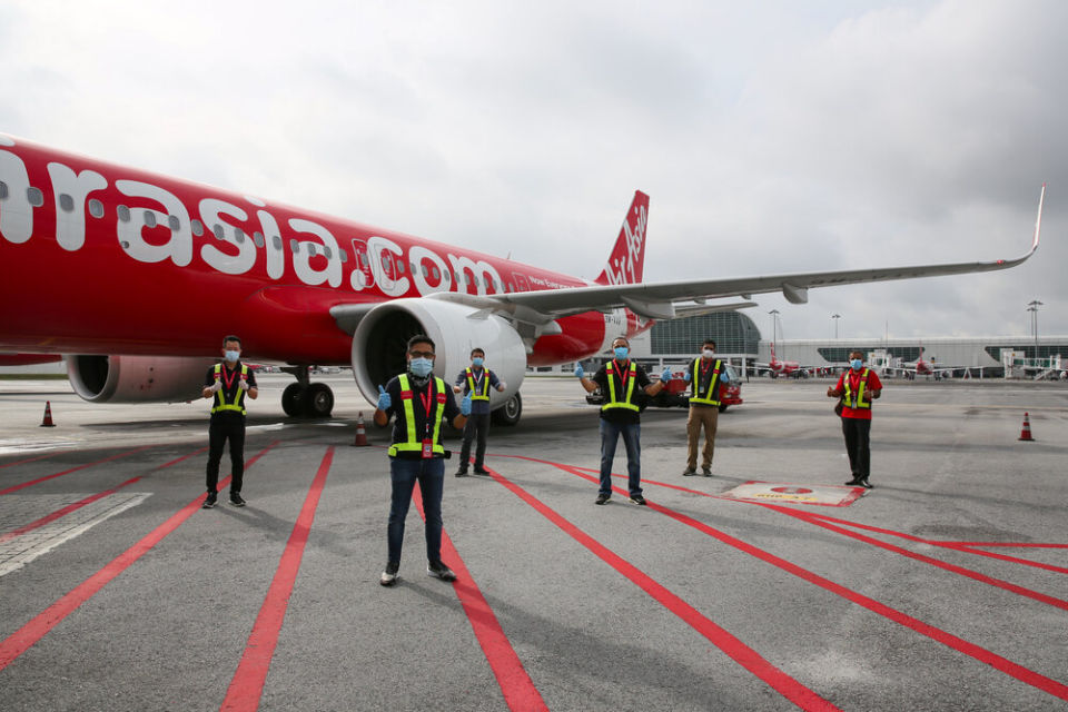 Mengulik Diversifikasi Usaha ala Maskapai Penerbangan Air Asia. Kini Buka Jasa Akikah Digital!