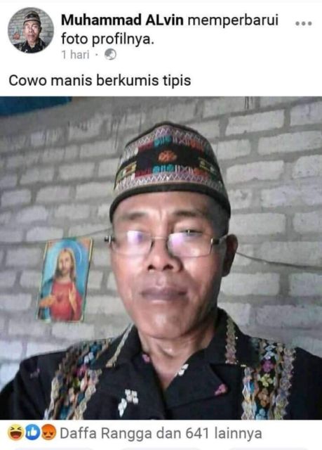 11 Potret ini Tunjukkan Betapa Random Warganet Facebook dari Dulu Sampai Sekarang. Selalu Kocak!