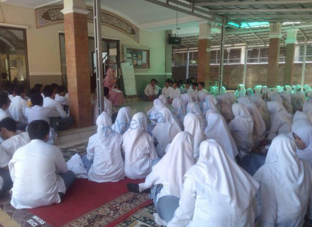 Nostalgia Acara Pesantren Kilat Zaman Sekolah. Selalu Ada Aja Acara Nangis-nangisan :(