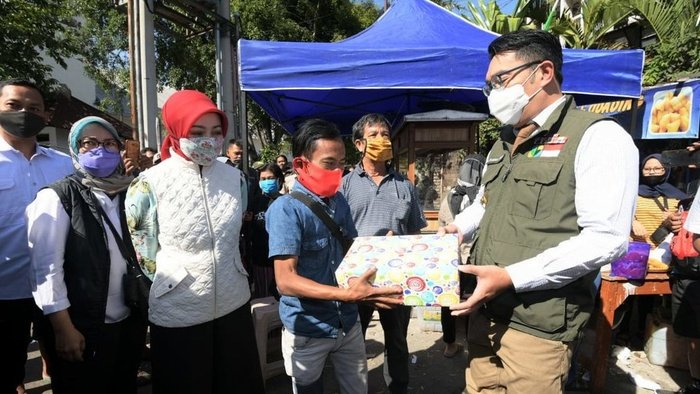 Melihat Kehidupan Ade Londok Setelah Viralnya Video 