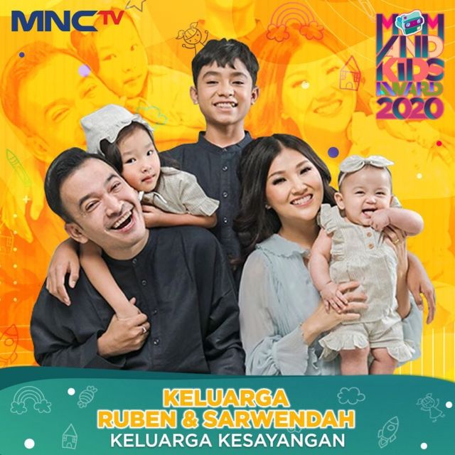 Keluarga Ruben Onsu Sabet 6 Penghargaan di Mom & Kids Awards, si Kecil Thania Nggak Ketinggalan