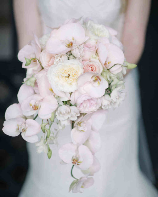 7 Ide Buket Bunga Serba Merah Muda yang Romantis. Satu Warna Manis ini Sudah Cukup Wakili Semua Rasa