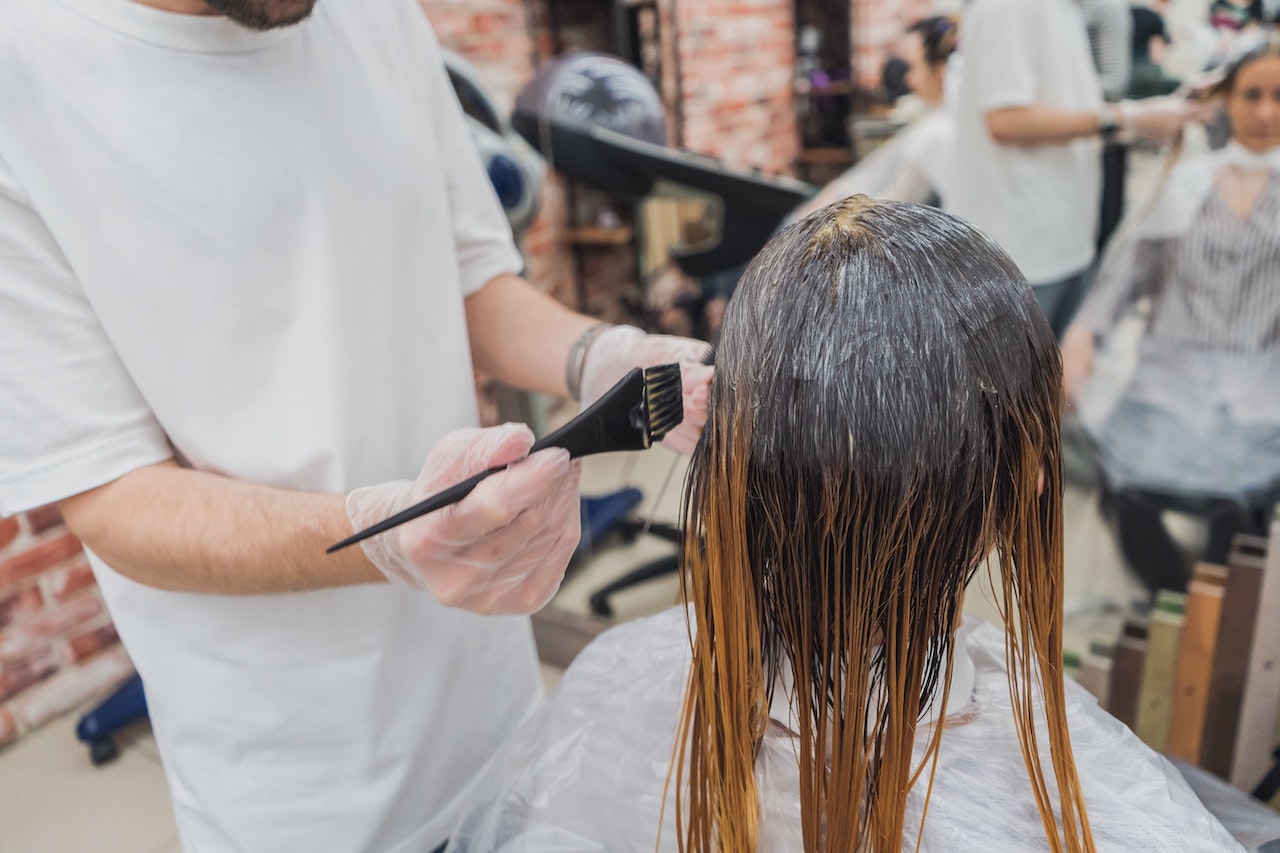 6 Fakta di Balik Rambut Warna-warni. Bisa Jadi Pertimbangan Sebelum Memutuskan Mewarnai