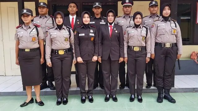 Kapolri Instruksikan Perubahan Seragam Satpam, ini lo Penampakannya. Mirip Pakaian Dinas Polisi!