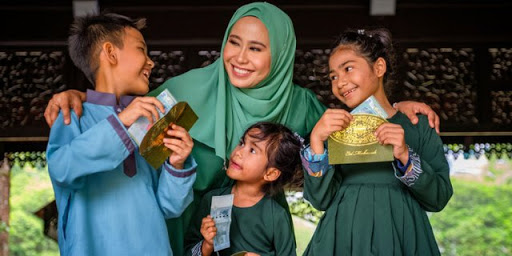 Siasat Kocak Emak Saat Memperdaya Anak Sendiri. Kita Baru Sadar Dikerjain Justru Setelah Dewasa