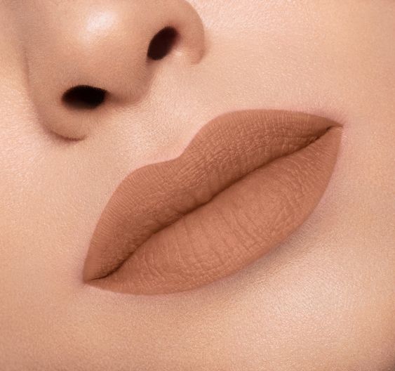 Buat Pemula, Ini Nih Warna Lipstik yang Direkomendasikan Biar Tampil Cantik Natural