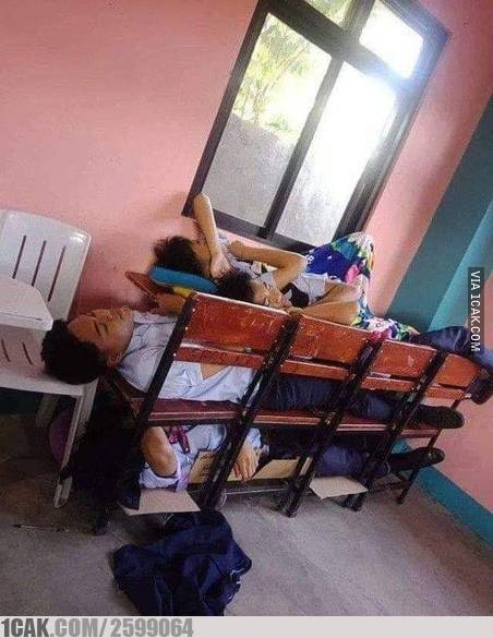 10 Desain Tempat Tidur Kocak ini Bakal Bikin Kamu Terheran-heran. Malah Nggak Jadi Ngantuk deh :(