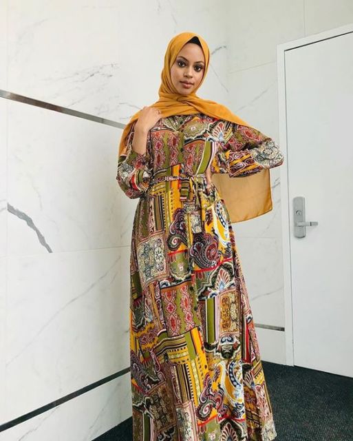 9 Referensi Motif Gamis Buatmu yang Suka Tampil Feminin; Nggak Melulu Bunga-Bunga!