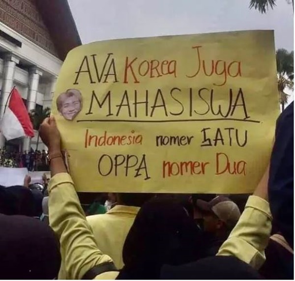 10 Potret Demo ini Bukti bahwa K-Popers juga Peduli Nasib Bangsa. Aksi Dulu, Drakor Nanti Lagi~