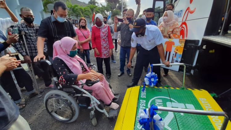 DAMRI Lakukan Uji Coba Operasi Bus Ramah Disabilitas Kedua di Indonesia untuk Kota Mataram