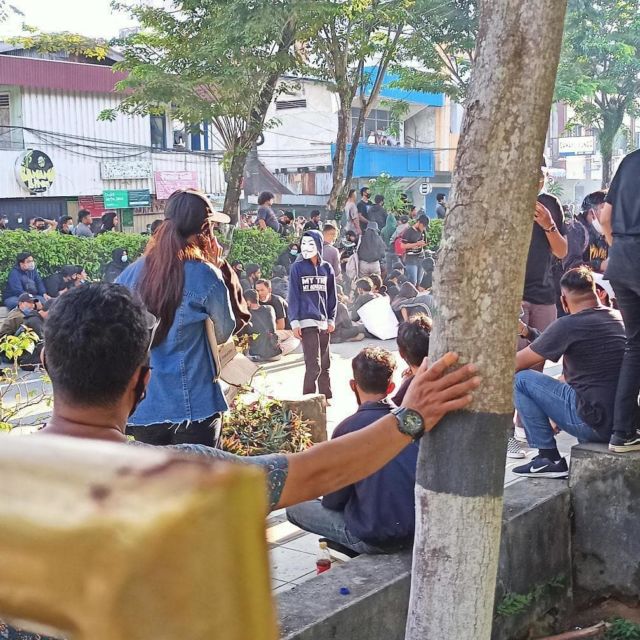 10 Hal Konyol yang Ditemukan Pasca Demo RUU Cipta Kerja Tempo Lalu. Kadang Protes Harus Lucu Gini!