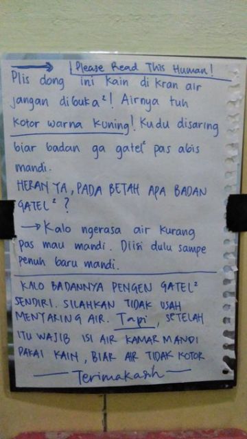 Kerasnya Kehidupan Kos Cewek Tergambar dalam 11 Tempelan Dinding ini. Senggol Bacok!