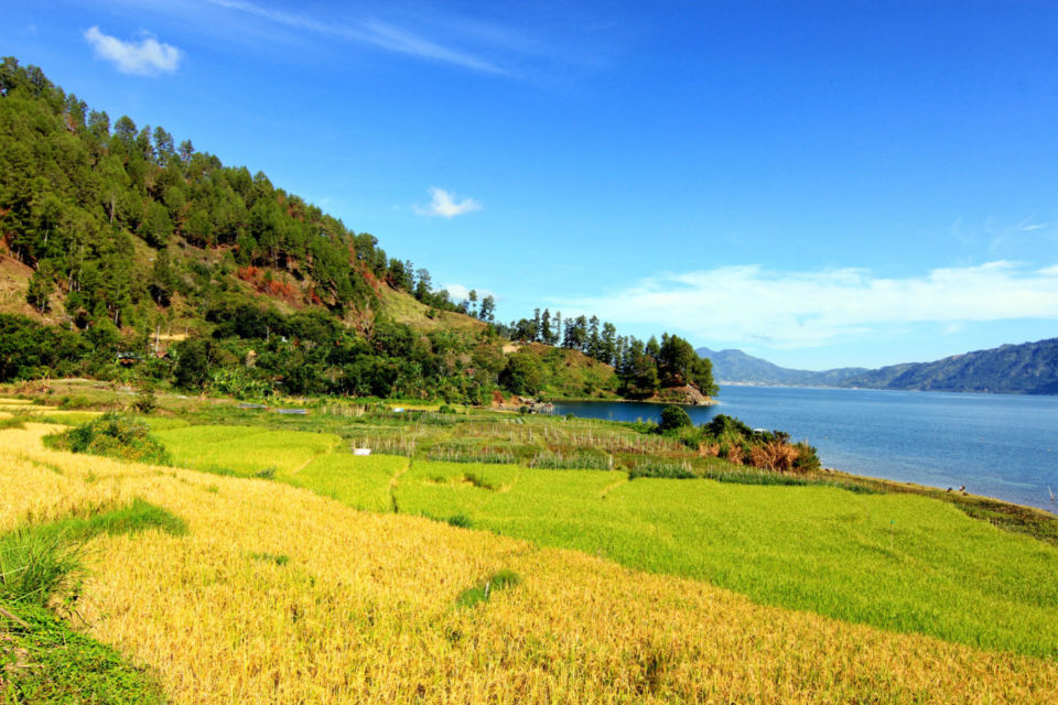 4 Tempat Pengingat Bahwa Kita Tinggal di Zamrud Khatulistiwa. Keindahannya Tiada Dua