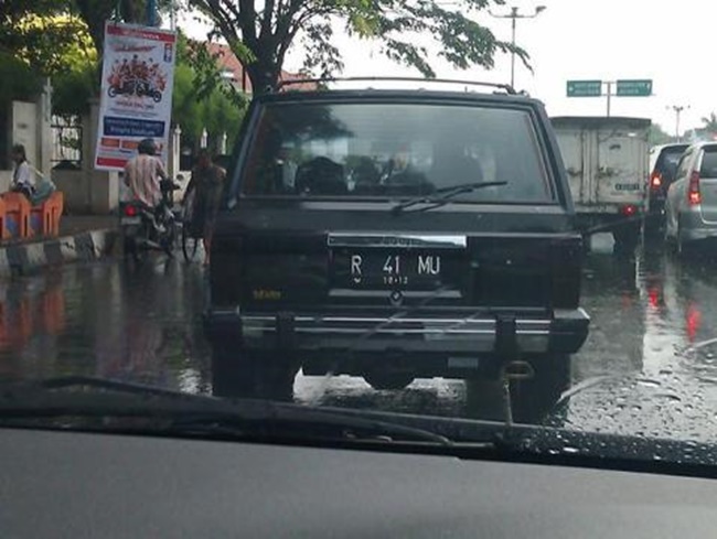 plat nomor nama keren