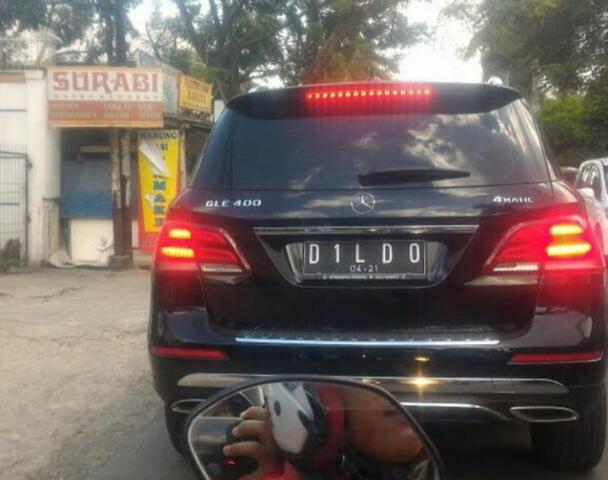 plat nomor nama keren