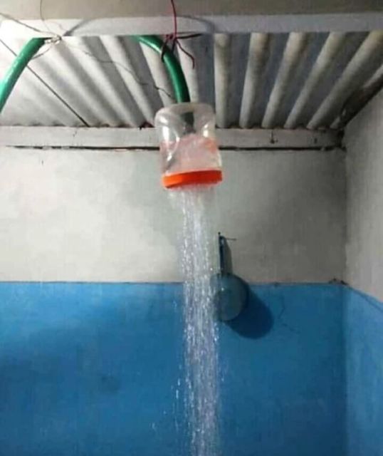 11 Lifehack Shower Kamar Mandi Ala Sobat Low Budget. Rumah Biasa Aja, Fasilitas Bintang Lima!