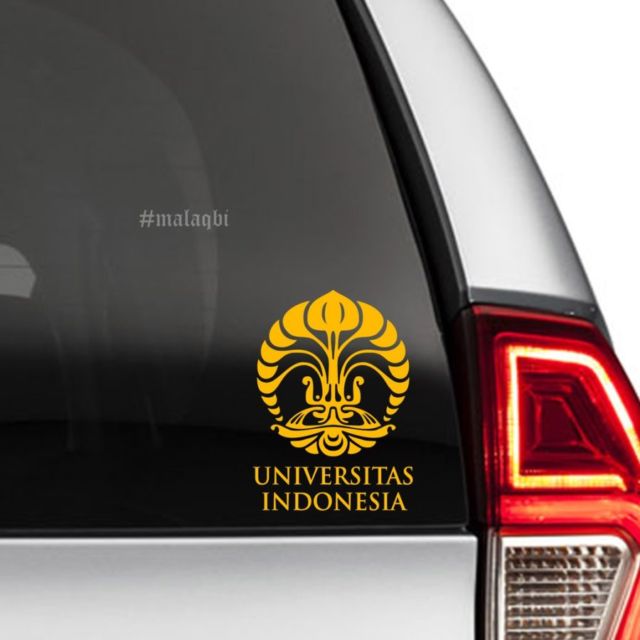 Kamu Pasti Sering Banget Menemukan Stiker ini di Belakang Mobil Orang Indonesia. Akurat Nggak nih?