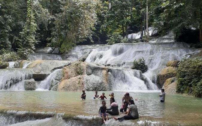 #DiIndonesiaAja-Eksotisme Air Terjun Moramo Sulawesi Tenggara