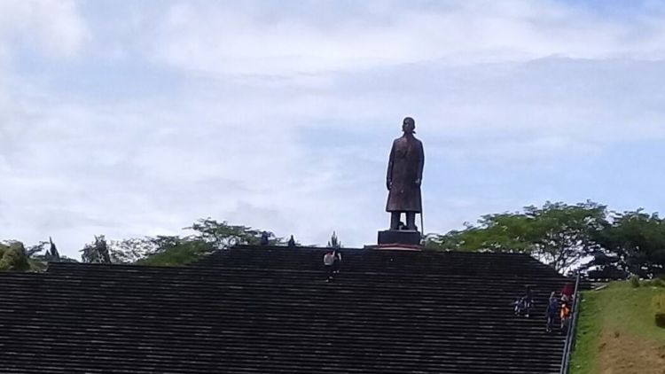 #DiIndonesiaAja-Serunya berwisata Sekaligus Mengenang Jasa Pahlawan di Monumen Jenderal Sudirman Pacitan