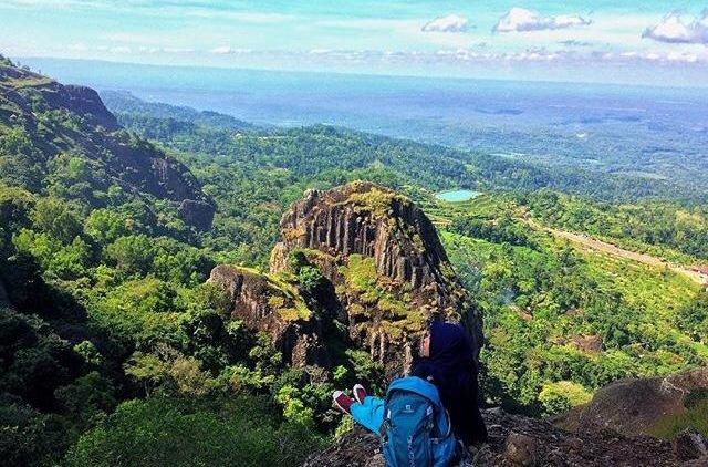 #DiIndonesiaAja-Yuk, Mendaki Akhir Pekan di Gunung Api Purba Arizona Nglanggeran!