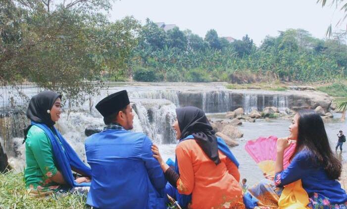 #DiIndonesiaAja – Kenalan sama Curug Parigi, Miniatur Niagara Falls di Kota Bekasi