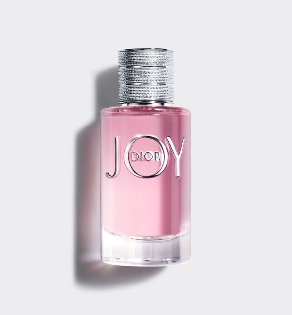 9 Rekomendasi Parfum Ikonik untuk Momen Pernikahan