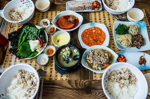 5 Menu Pelengkap Sederhana (Banchan) yang Sering Ada di Meja Makan Masyarakat Korea