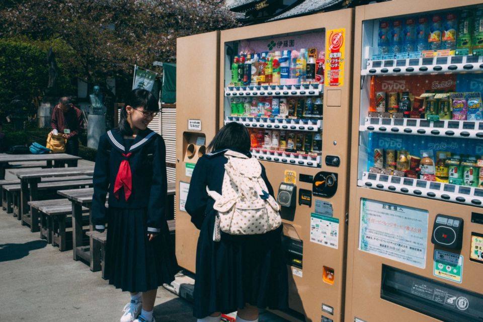 Pernah Beli Sesuatu yang Unik di Mesin Jual Otomatis? Inilah Fakta Vending Machine yang Perlu Kamu Tahu