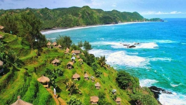 #DiIndonesiaAja-Rekomendasi 5 Destinasi wisata yang Wajib Dikujungi Saat di Kebumen, Dijamin Bikin Rindu dan Pengin Balik Lagi.