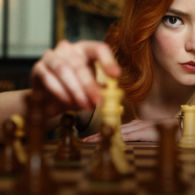 Belajar 6 Hal Penting untuk Karier dan Pengembangan Diri dari Serial ‘The Queen’s Gambit’