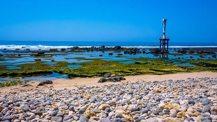 #DiIndonesiaAja-5 Pesona Pantai di Pacitan yang Eksotis dan Wajib Kamu Kunjungi