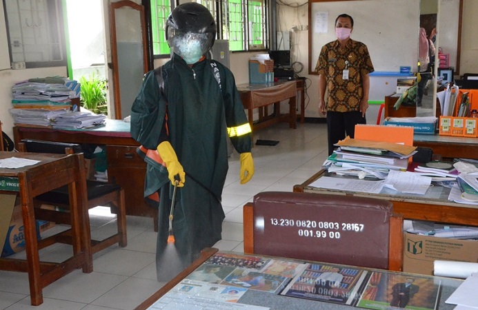 5 Hal yang Mungkin Bakal Terjadi Jika Sekolah Jadi Masuk di Awal Tahun 2021. Udah Siap?