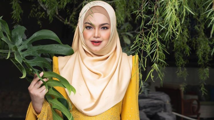 Sebentar Lagi Berusia 42 Tahun, Siti Nurhaliza Umumkan Kehamilan yang Kedua. Selamat!