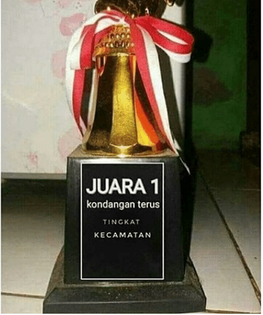 11 Piala Kocak dari Lomba yang Sebenarnya Nggak Penting-Penting Amat. Juara Nggak Bikin Bangga