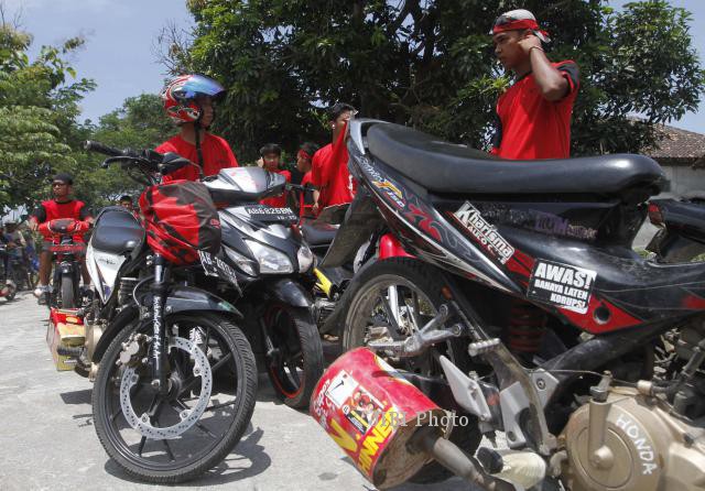 Alih-Alih Keren, Menggunakan Knalpot Brong itu Bikin Kamu Dimusuhi Orang. Hobi kok Cari Keributan~